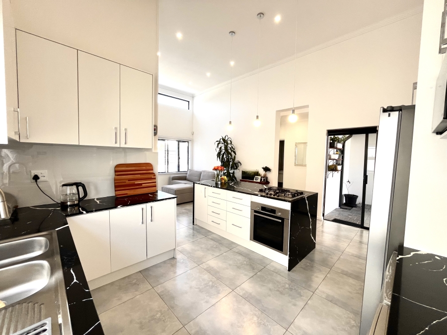 3 Bedroom Property for Sale in Sandown Western Cape